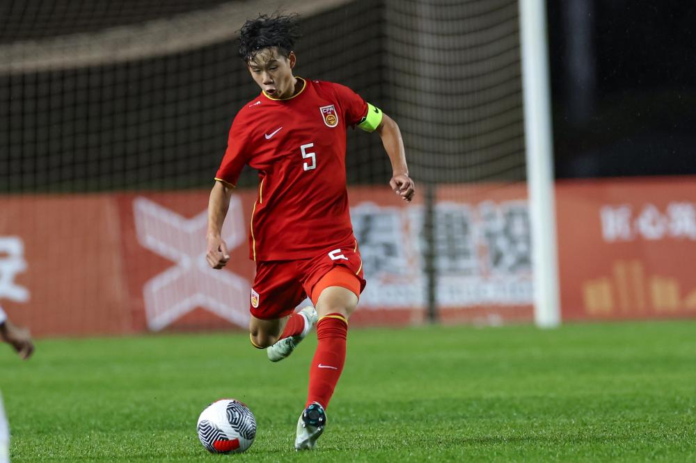 结束10年铁锤帮生涯，波特确认安东尼奥合同到期离开西汉姆联