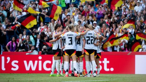 曼纳：不着急续约安古伊萨；丁丁手术成功；卢卡库几周内归队